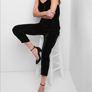 gap maternity jumpsuit